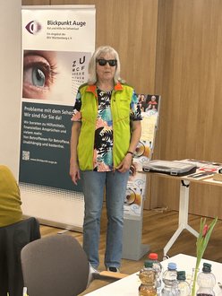 Getrud Vaas mit KI Brille