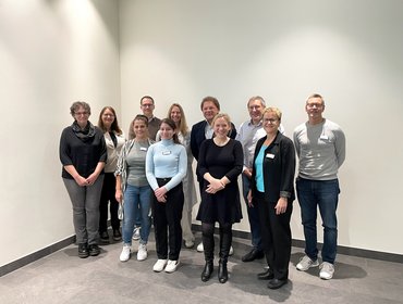 Gruppenbild der Verantwortlichen des Brust-Zentrums Donau-Riss