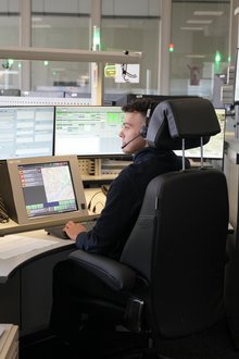 Mitarbeiter in Integrierten Leitstelle Ulm