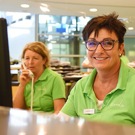Empfangsdamen bei CardioPlus