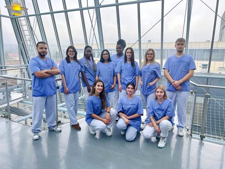 Gruppenbild der Azubis der Schülerstation