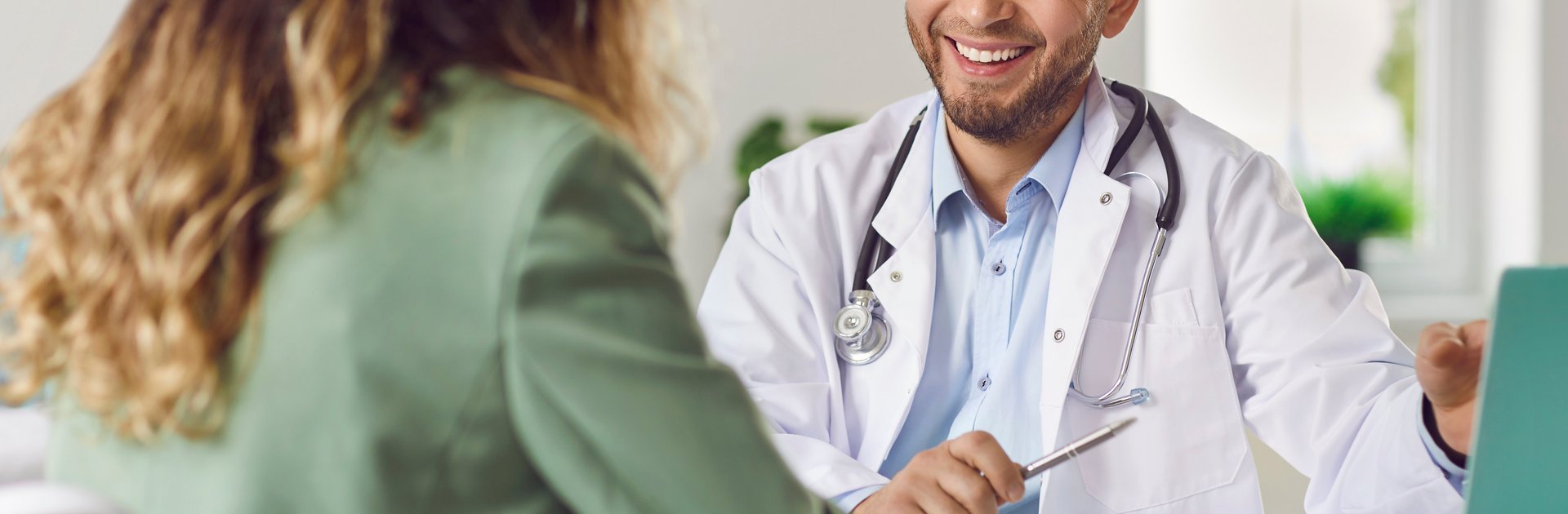 Gespräch Arzt und Patientin